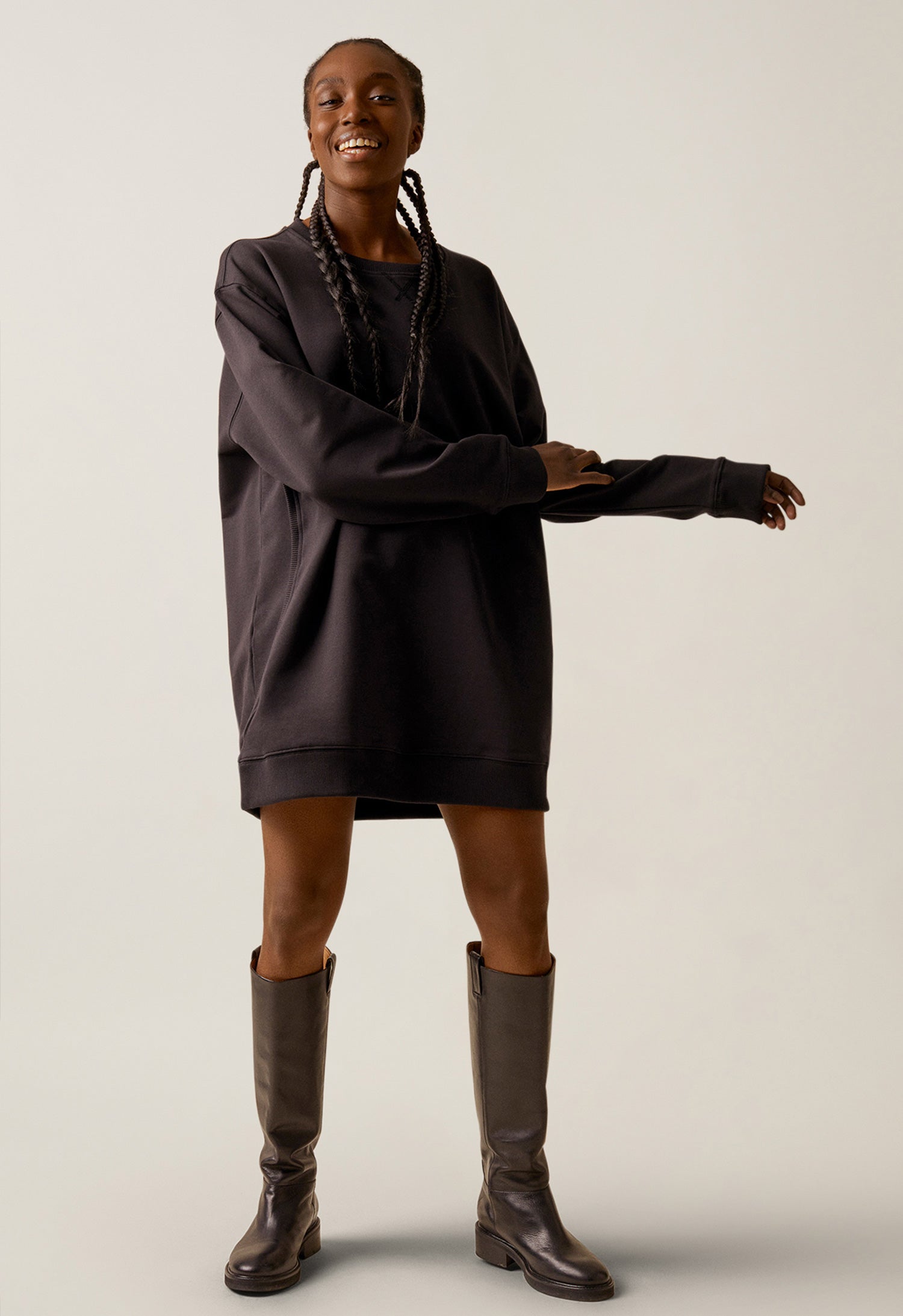 Oversized Umstandssweatshirt mit Stillfunktion - Schwarz