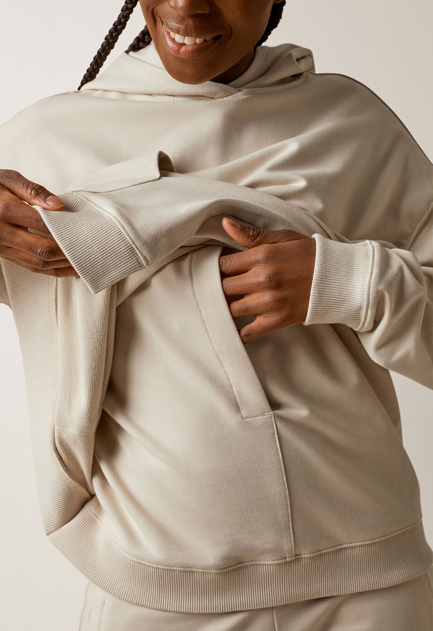Umstands Hoodie mit Stillfunktion - Light Beige