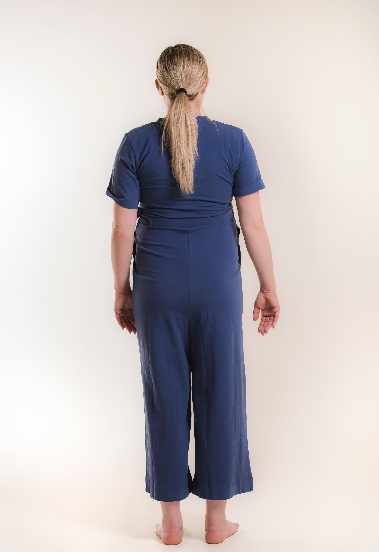 Umstandsjumpsuit mit Stillfunktion - Blau