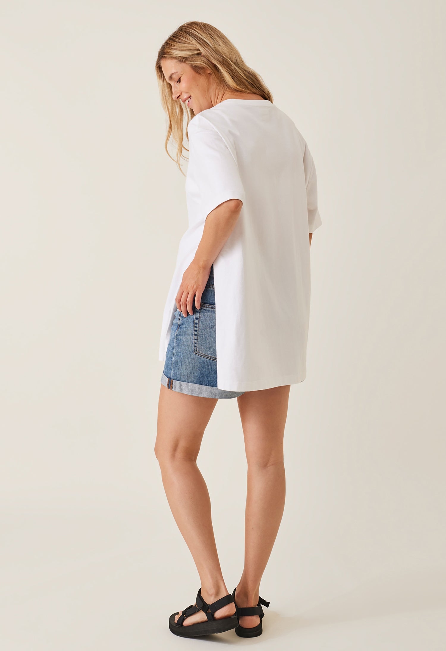 Oversized T-Shirt mit Slit - Weiß