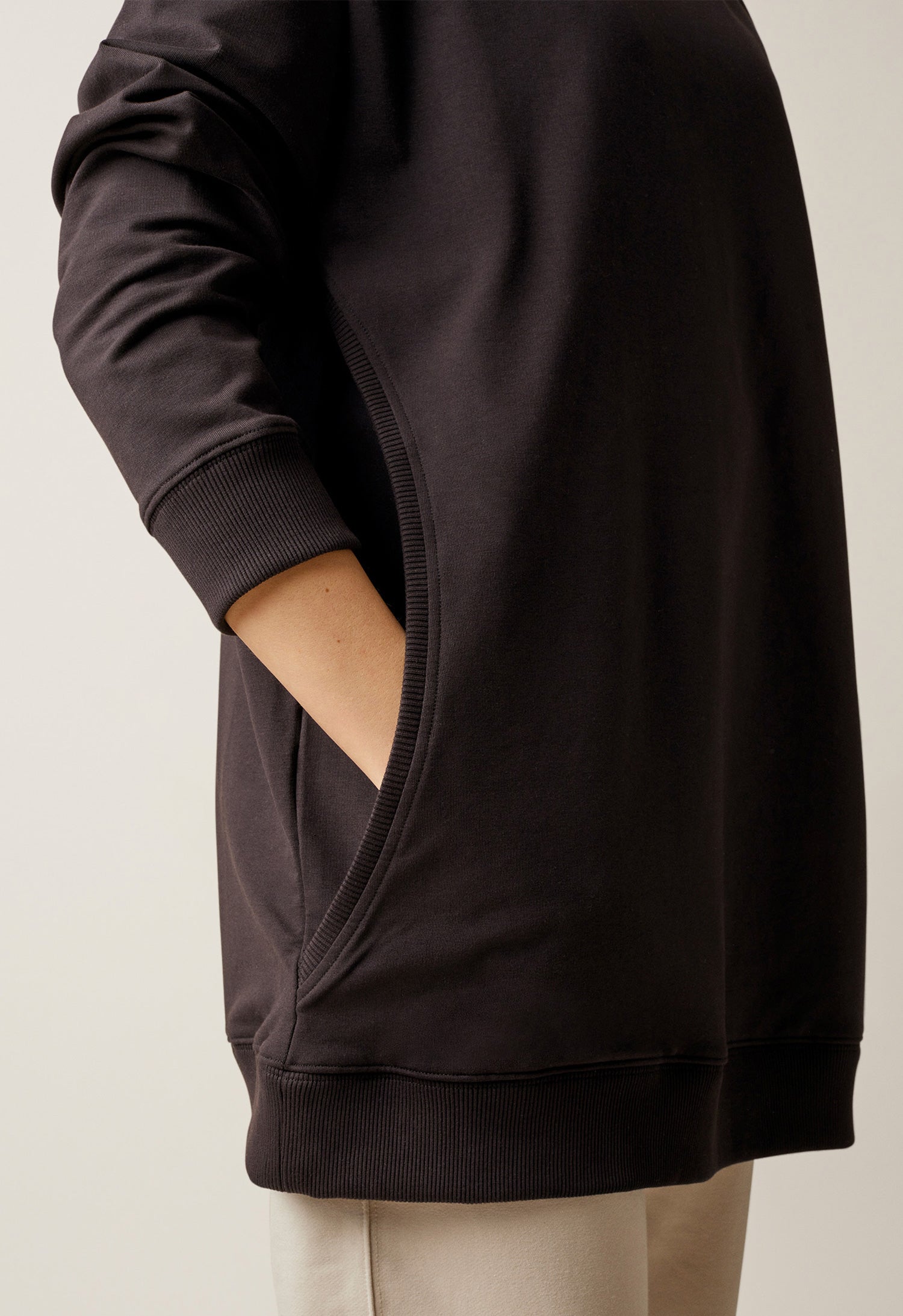 Oversized Umstandssweatshirt mit Stillfunktion - Schwarz