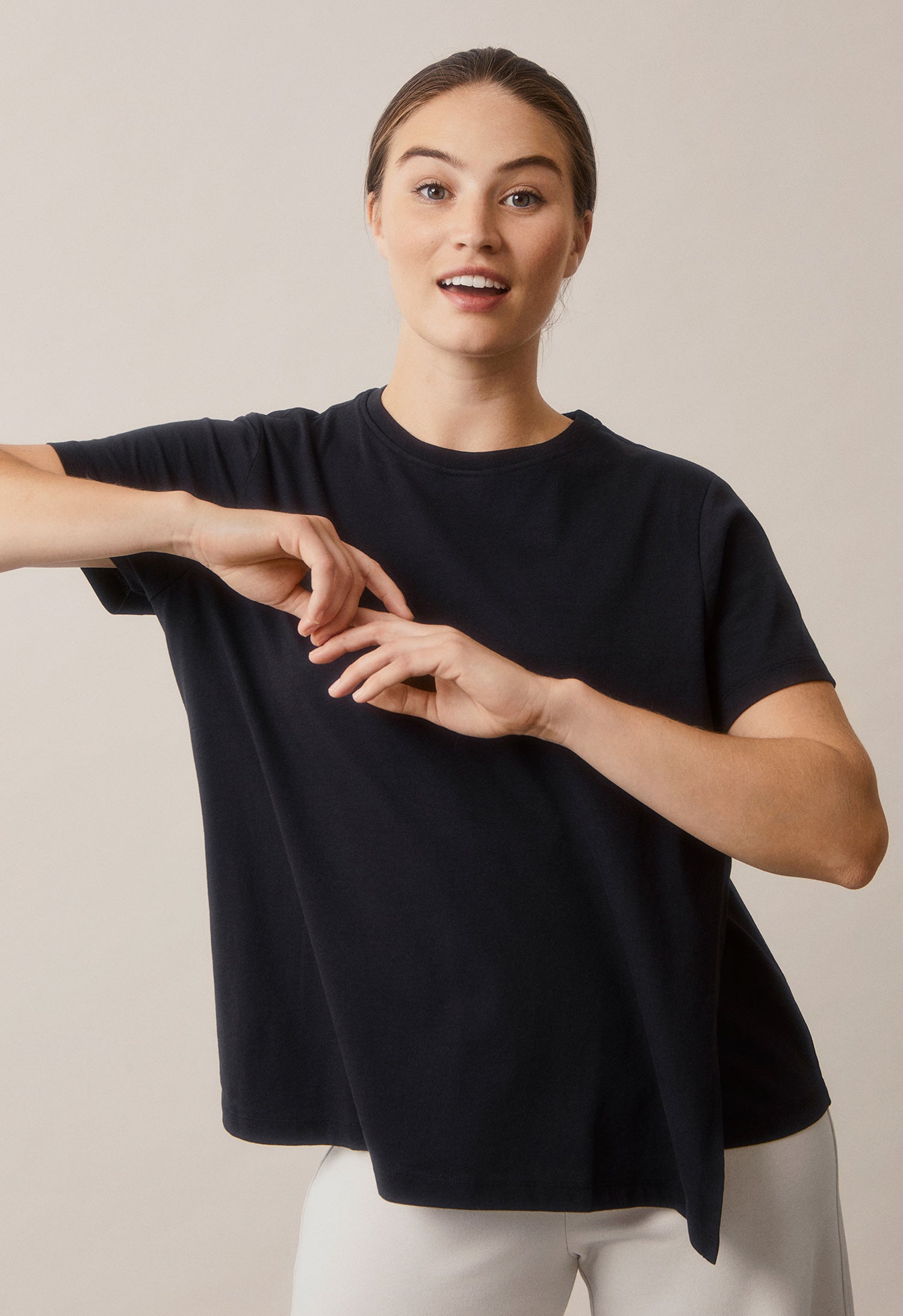 Umstands-T-Shirt mit Stillfunktion - Schwarz